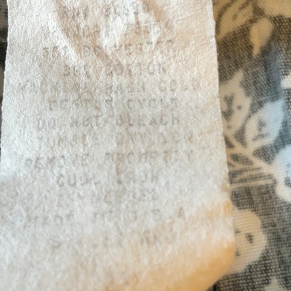 Haband Monochrome Floral Capris - Picture 5 of 5